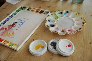 Watercolor palettes in plastic or porcellain